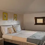 Frühstückspension La Dimora - Relais E 3*