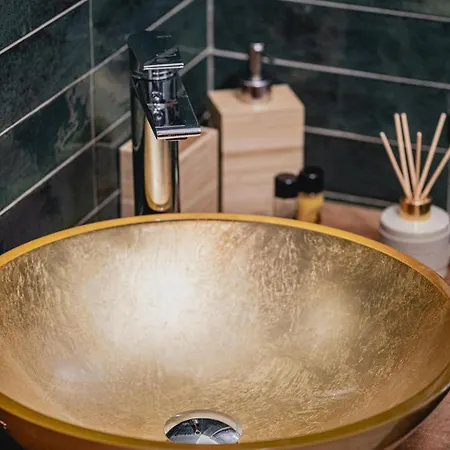 Bed & Breakfast La Dimora - Relais E Postiglione